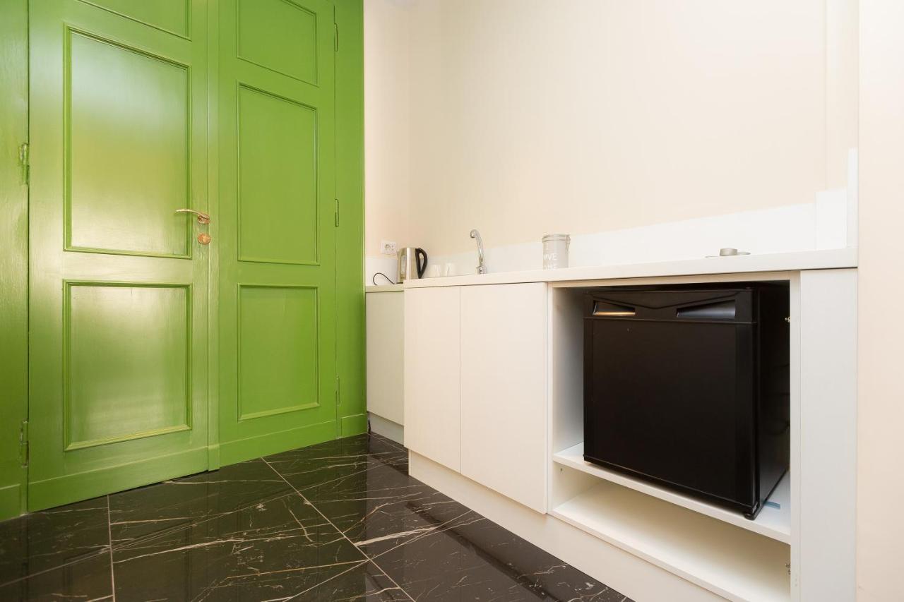 Tritone 125 Suite Rome Exterior photo